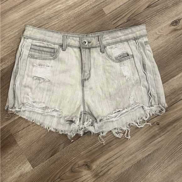 Tractr Pants - Tractr Blu- Gray Jean Shorts Distressed Casual Style